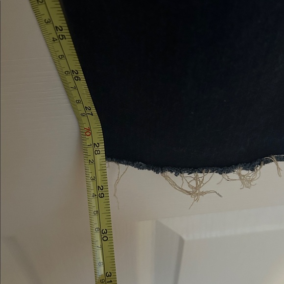 Kut from the Kloth Dark Blue Ankle Jeans size 10. 28” inseam - Picture 5 of 5